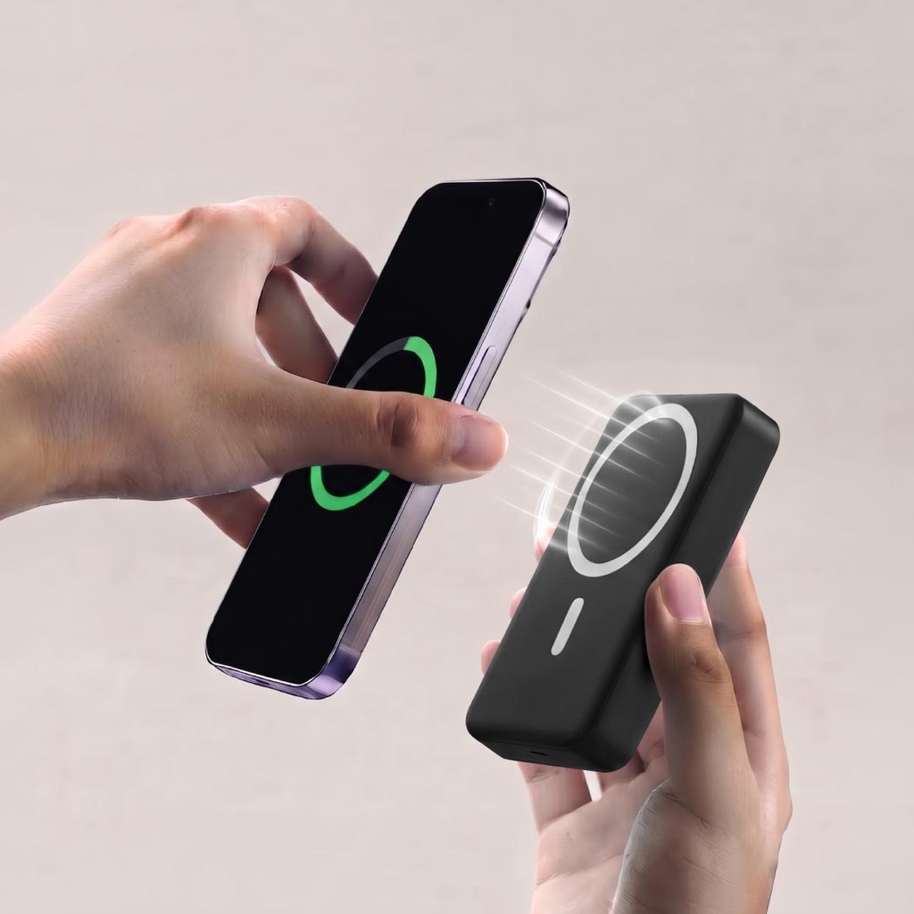 Maglite 10K - 10000 mAh Magnetic Wireless Power Bank - Black  